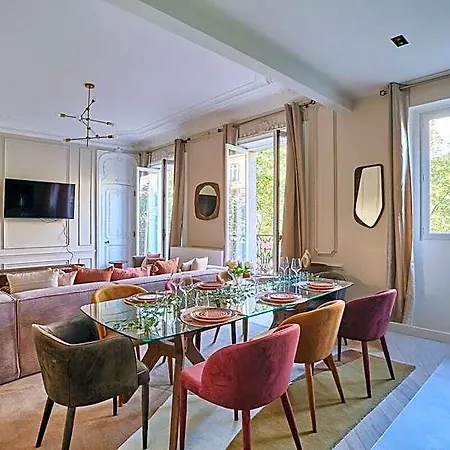 Hotel New And Exceptional Madeleine/concorde 2*